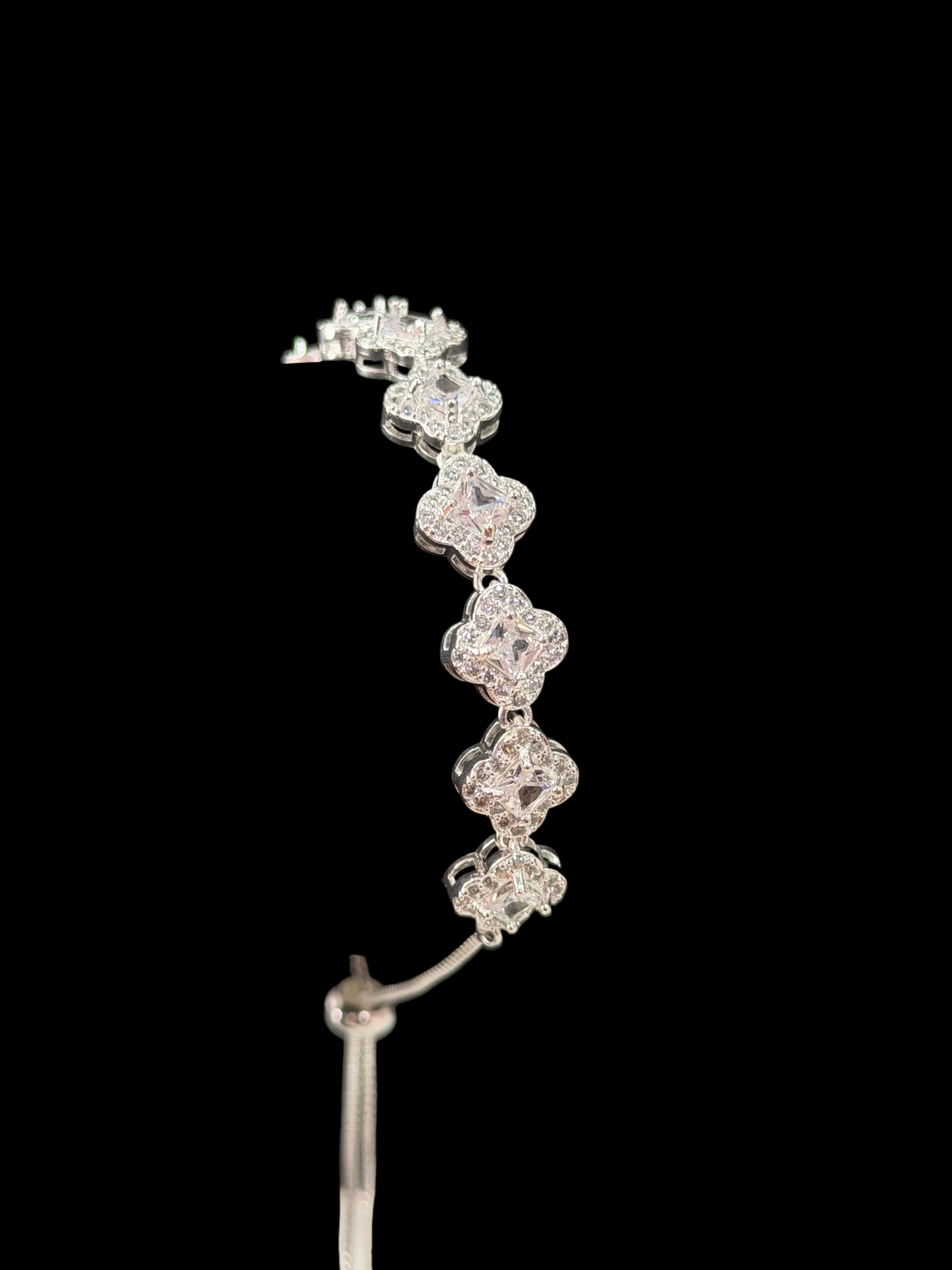 Pulsera Ajustable VCLF